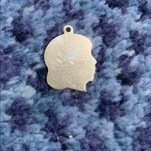 Engraved ‘Susan’ Vintage marked 12k gold electroplate pendant silhouette charm